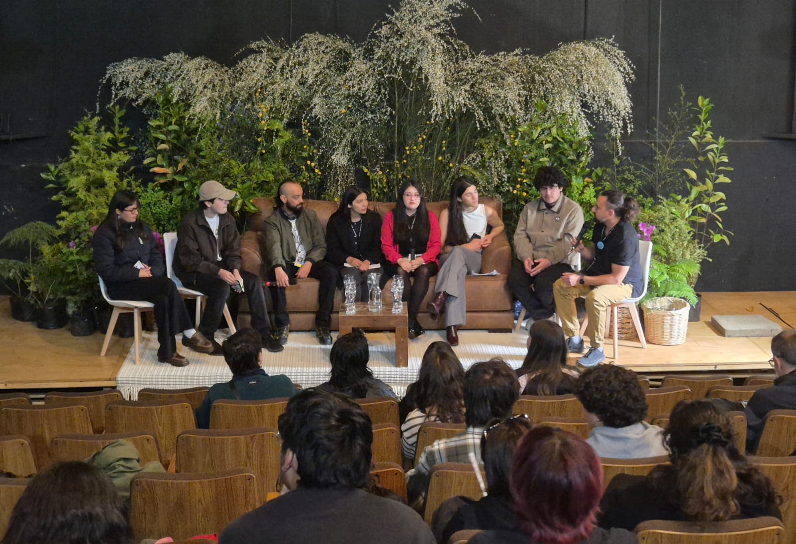 Panel ¡Aguante!: experiencias universitarias que no se rinden.