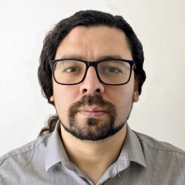 Alex Mora Orellana